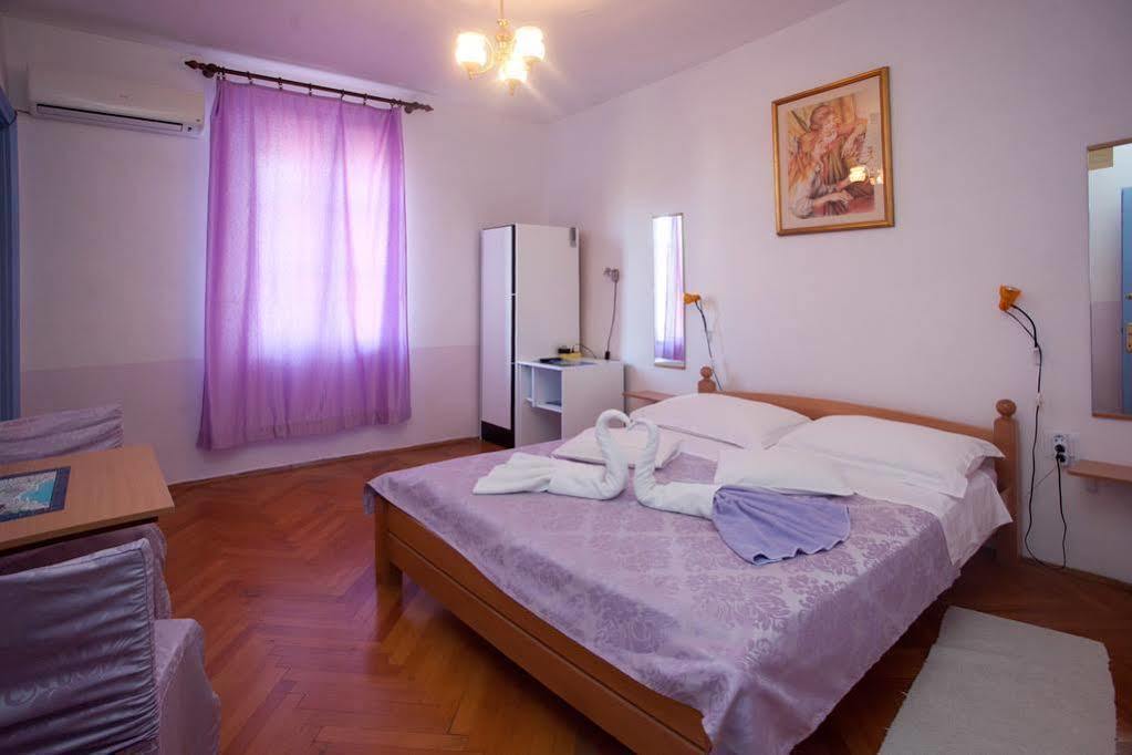 Dalmatian House Hotel Split Exterior foto