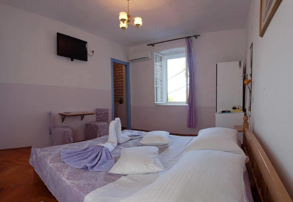 Dalmatian House Hotel Split Exterior foto